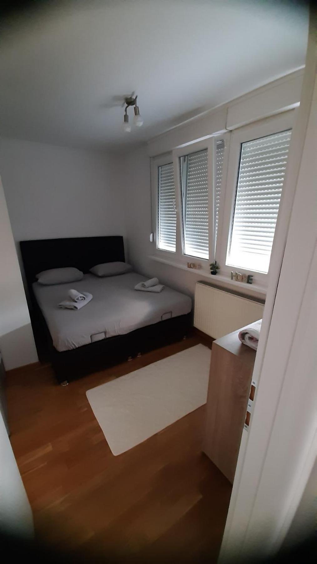 Novi Apartment *